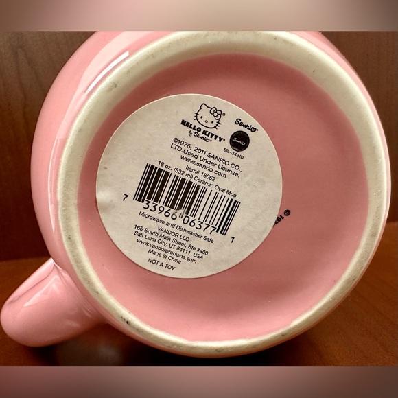 Hello Kitty Oval 18 oz Pink Coffee Mug 18062 Large - Picture 4 of 4